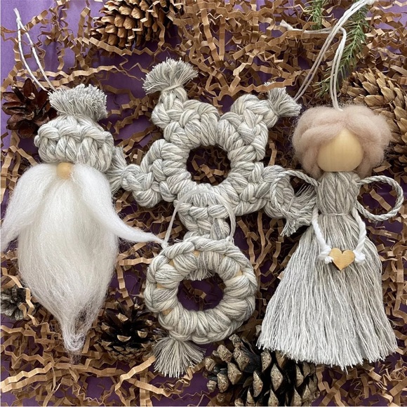 Ornaments - Picture 2 of 7